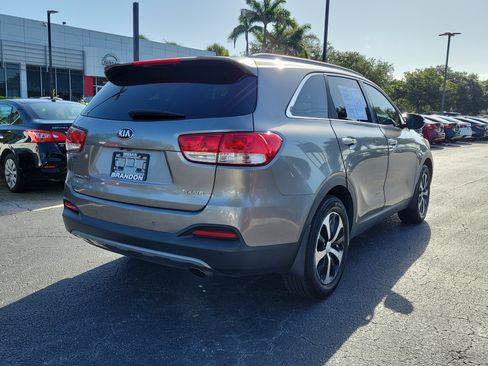 Used 2018 Kia Sorento EX FWD image 7