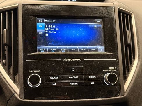 Used 2018 Subaru Crosstrek 2.0i Premium w/ Eyesight System image 12