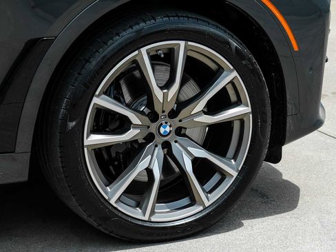 Used 2022 BMW X7 M50i w/ Executive Package AWD/4WD image 65