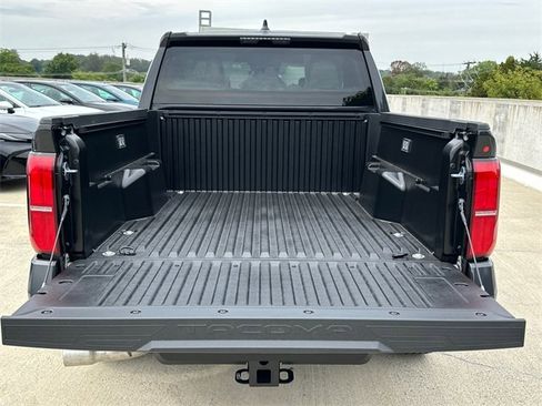 New 2025 Toyota Tacoma SR5 image 6