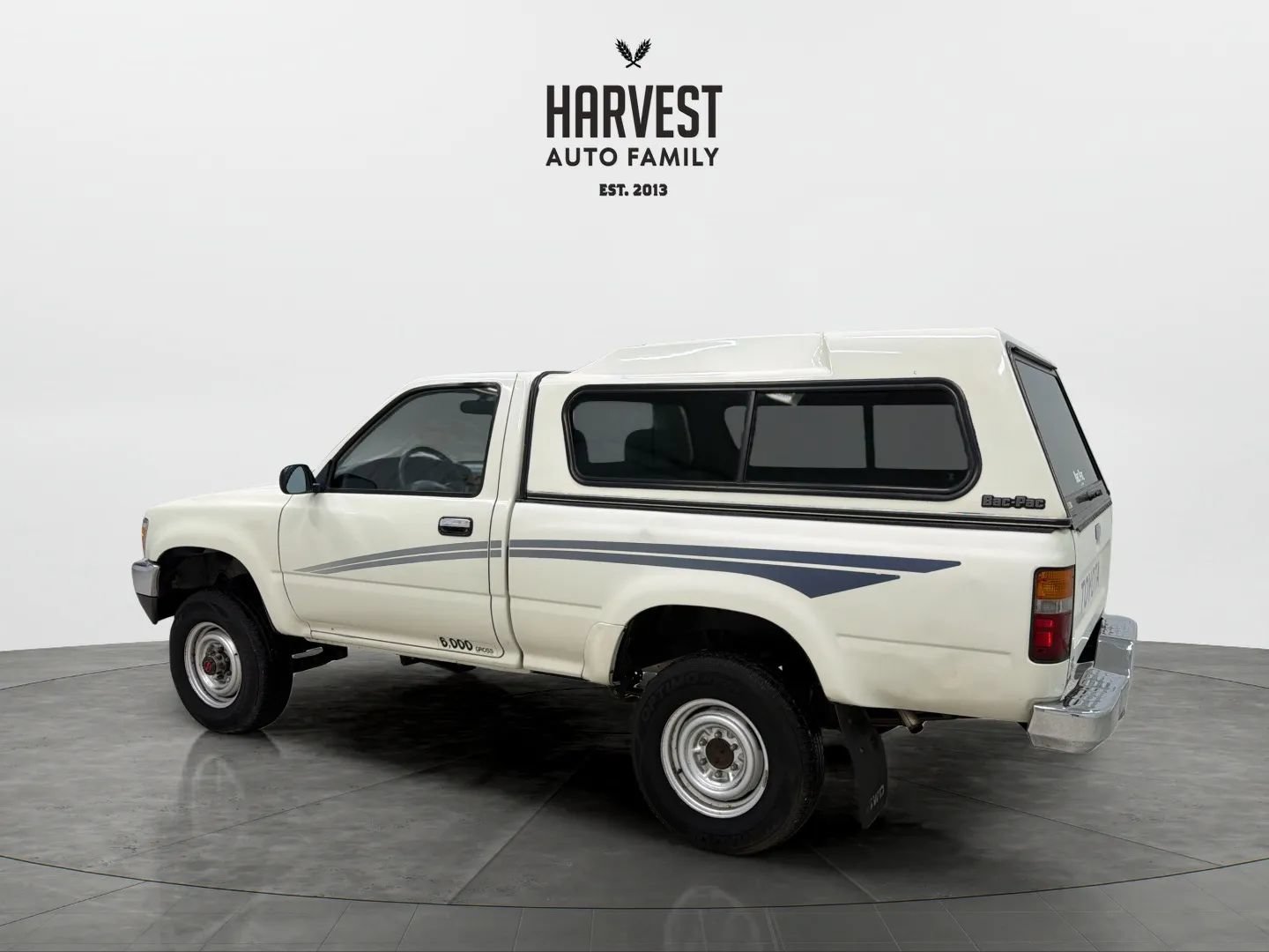 Used 1990 Toyota Pickup Deluxe AWD/4WD image 3