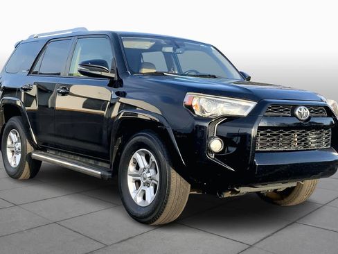 Used 2014 Toyota 4Runner SR5 Premium image 2
