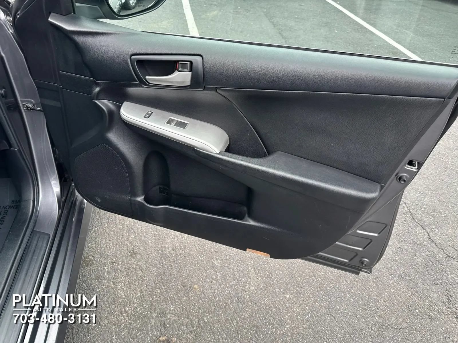 Used 2014 Toyota Camry SE FWD image 20
