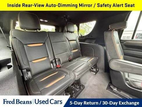 Used 2024 GMC Yukon XL AT4 AWD/4WD image 16