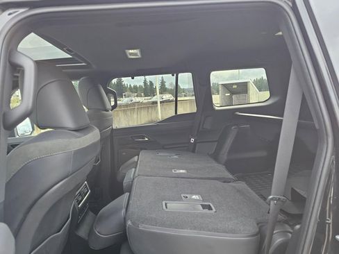 Used 2024 Lexus GX 550 image 19