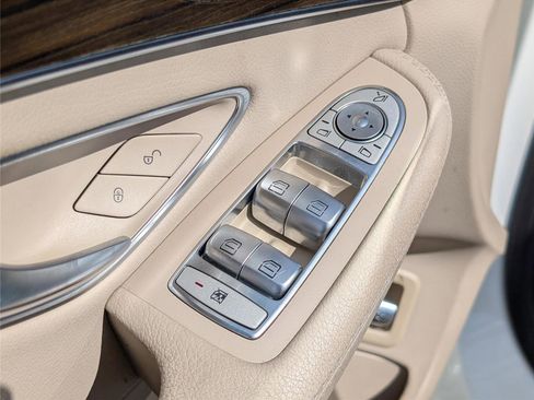 Used 2018 Mercedes-Benz C 300 Sedan image 14
