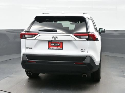 Used 2024 Toyota RAV4 XLE w/ Weather Package AWD/4WD image 5
