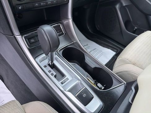 Used 2022 Subaru Ascent Premium w/ Convenience Package image 21