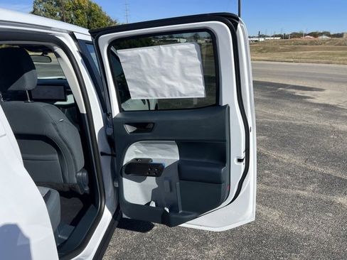 New 2025 Ford Maverick XLT w/ XLT Luxury Package image 17