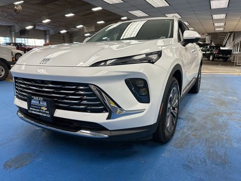 Certified 2024 Buick Envision Preferred image 10