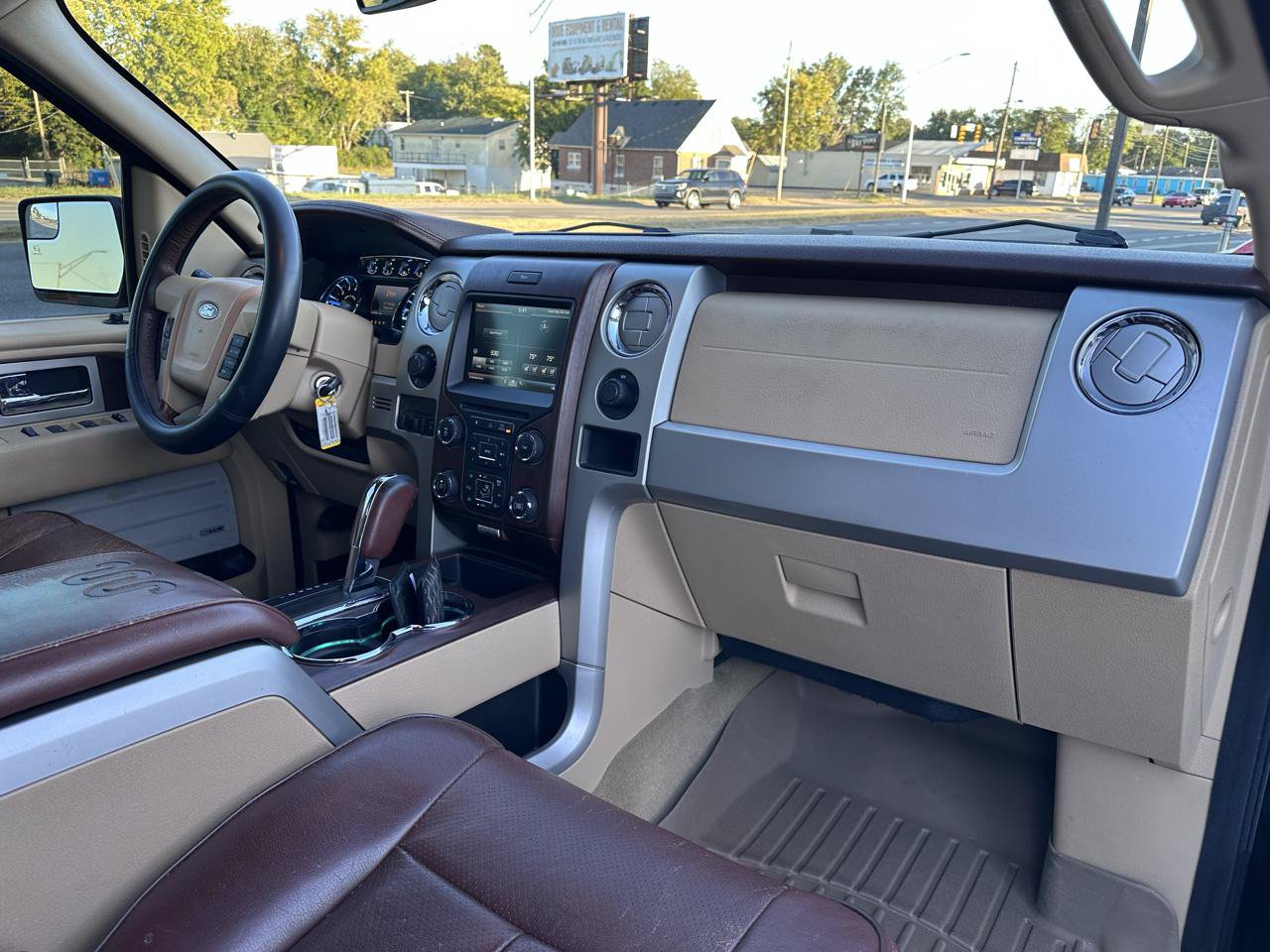 Used 2014 Ford F150 King Ranch w/ King Ranch Luxury Package AWD/4WD image 16