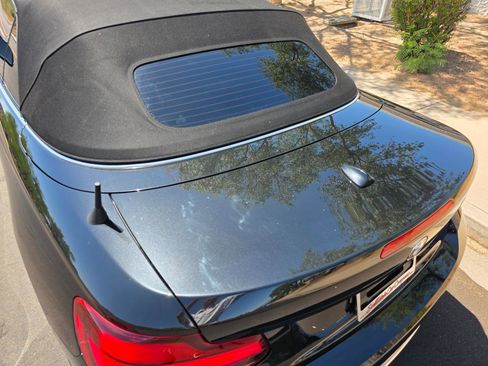 Used 2020 BMW 230i Convertible w/ Premium Package RWD image 22