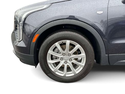 Used 2023 Cadillac XT4 Luxury w/ Cold Weather Package AWD/4WD image 7