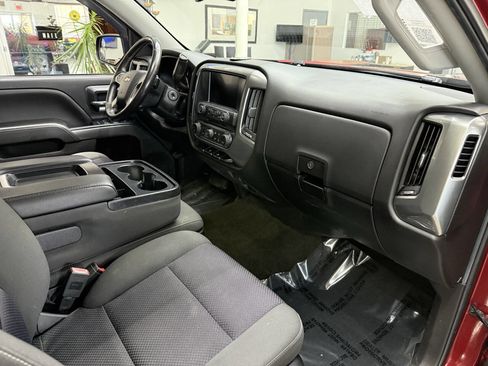 Used 2018 Chevrolet Silverado 1500 LT w/ LT Eassist Package image 18