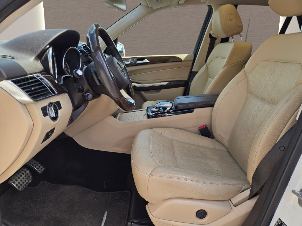Used 2019 Mercedes-Benz GLE 400 4MATIC image 22