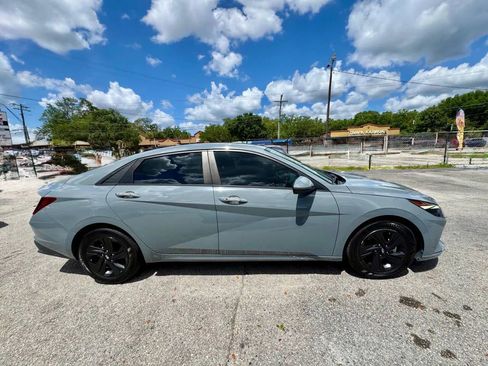 Used 2021 Hyundai Elantra SEL image 7