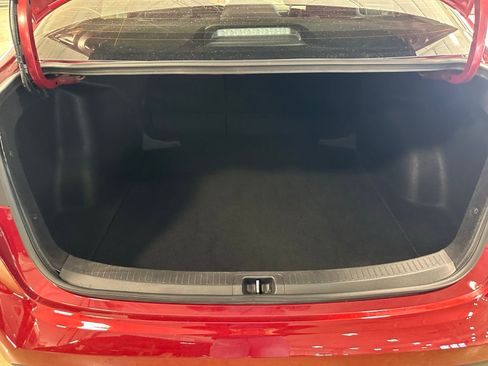 Used 2025 Toyota Corolla LE image 34