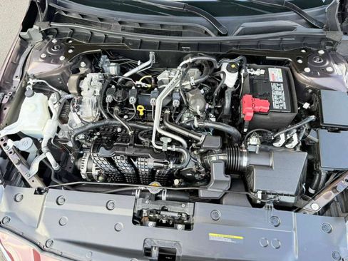 Used 2025 Nissan Altima 2.5 SV image 37