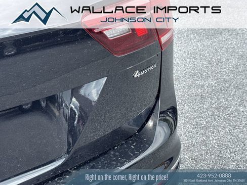 Used 2024 Volkswagen Tiguan SEL R-Line AWD/4WD image 11
