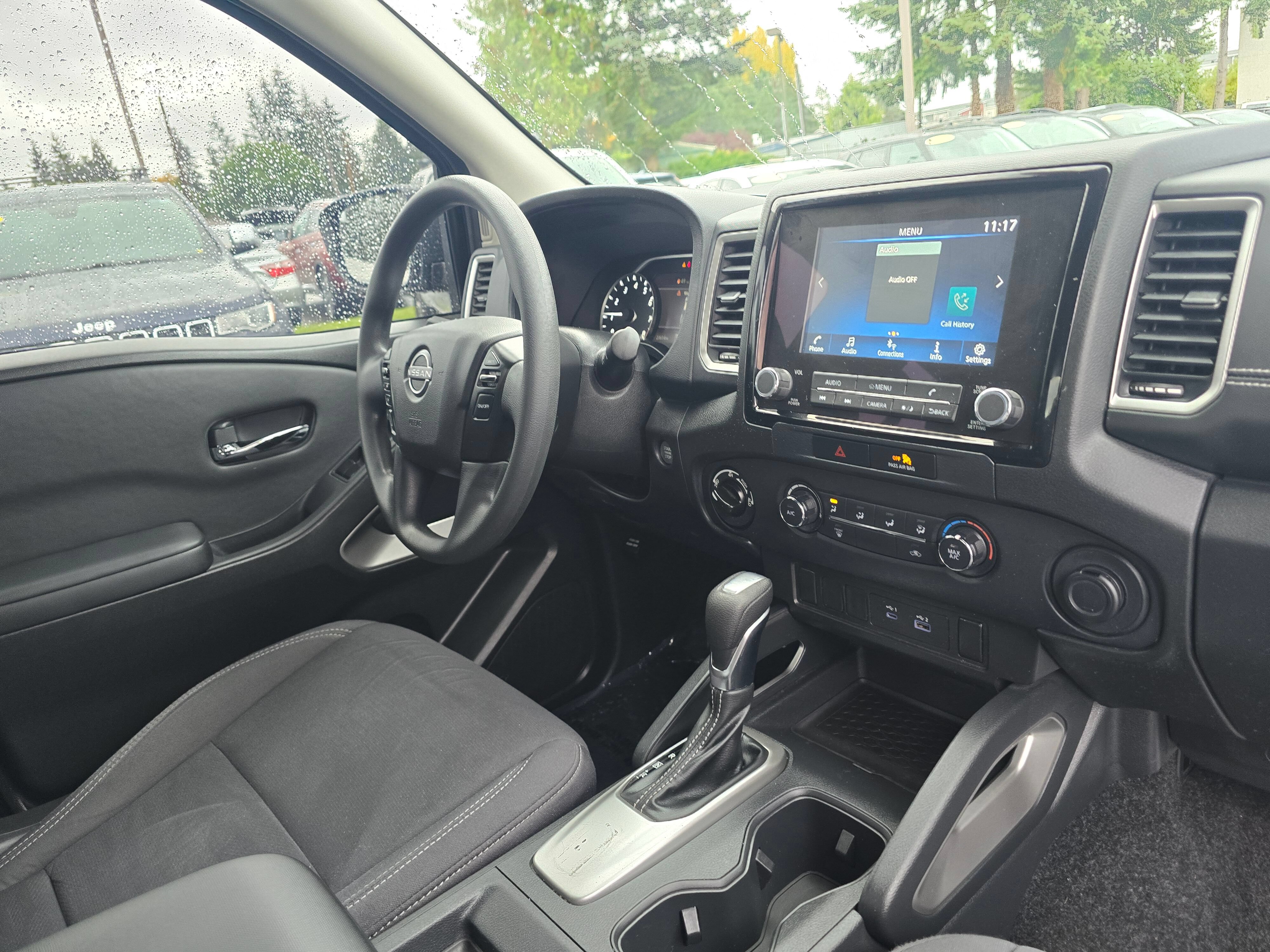 Used 2022 Nissan Frontier SV AWD/4WD image 10