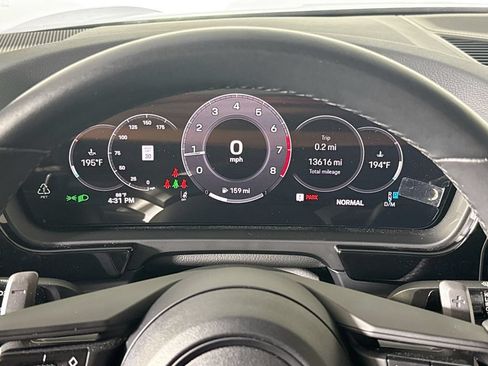 Certified 2025 Porsche Cayenne AWD/4WD image 13