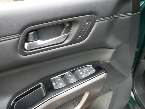 Certified 2024 Nissan Pathfinder Platinum w/ Cargo Package image 19