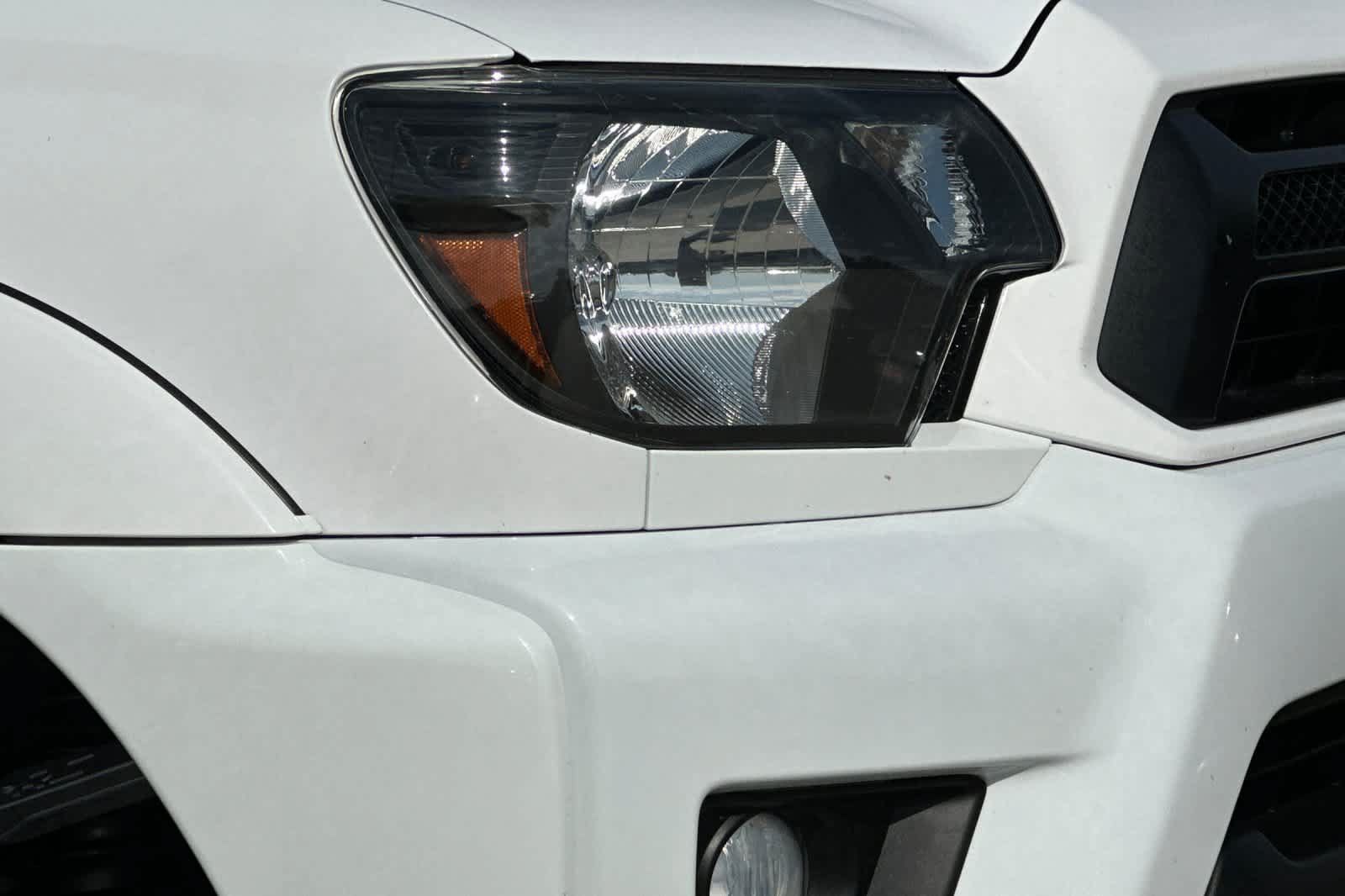 Used 2014 Toyota Tacoma PreRunner w/ TRD Sport Package RWD image 31