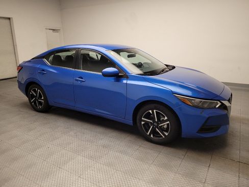 Used 2025 Nissan Sentra SV FWD image 11
