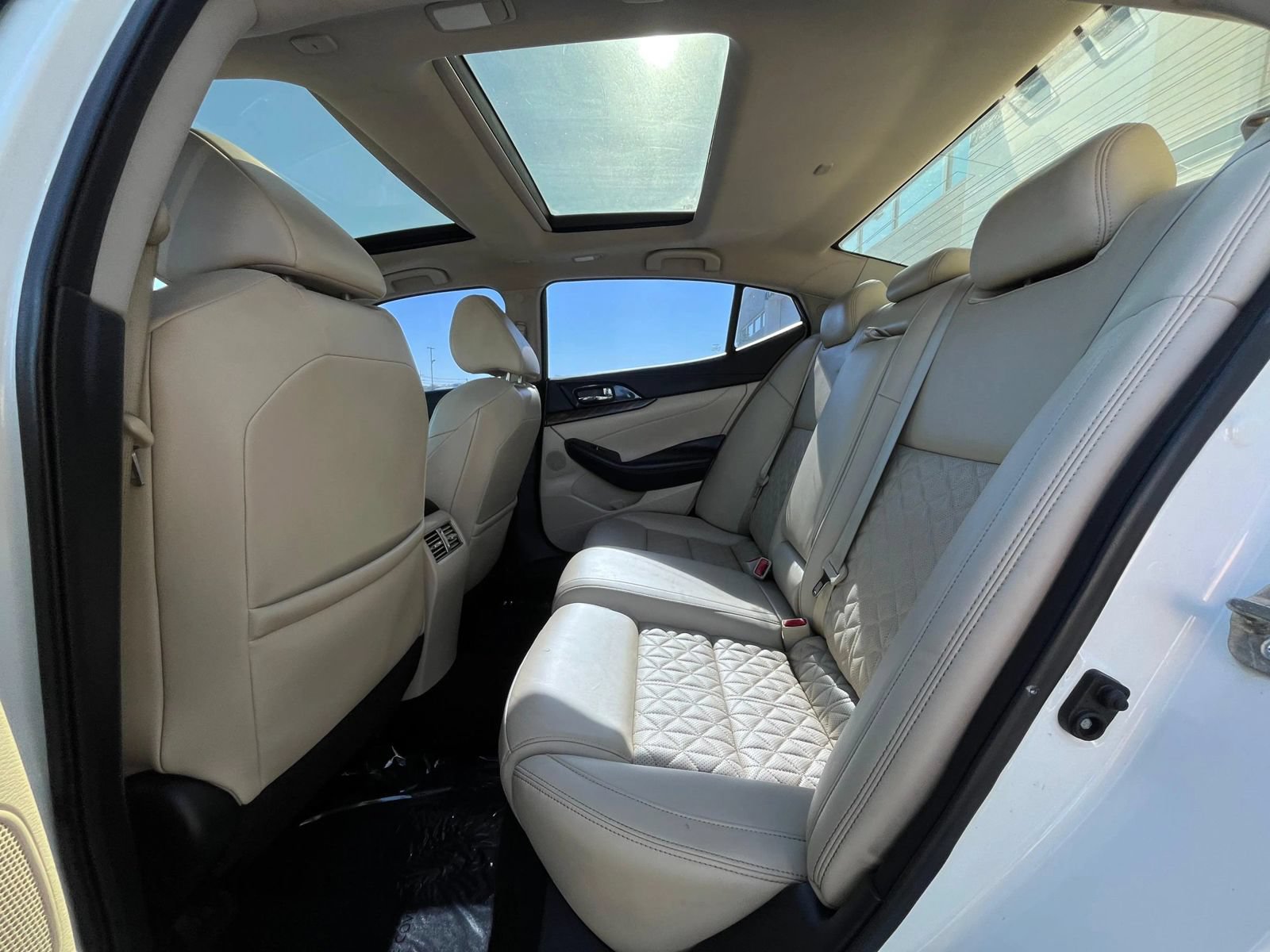Used 2016 Nissan Maxima Platinum FWD image 32