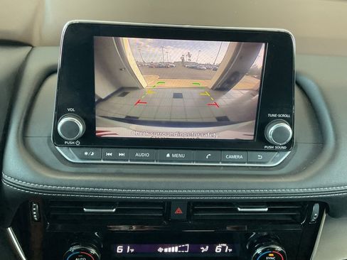 Used 2022 Nissan Rogue SV image 15