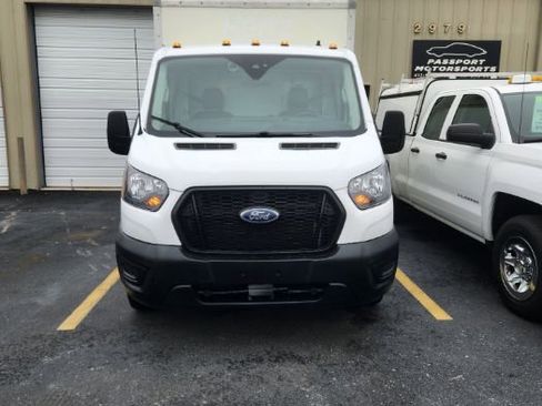 Used 2022 Ford Transit 350 DRW RWD image 9