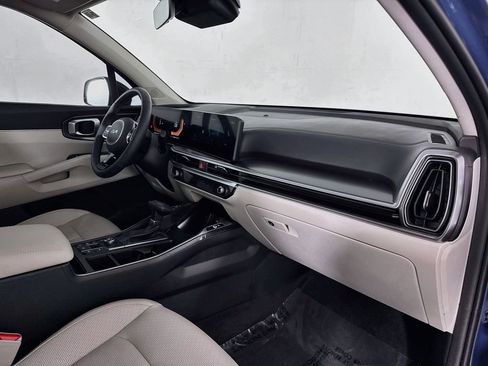 Used 2025 Kia Sorento EX FWD image 36