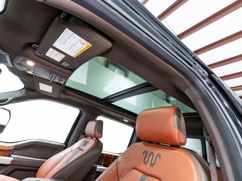 Used 2022 Ford F350 King Ranch w/ King Ranch Ultimate Package AWD/4WD image 20