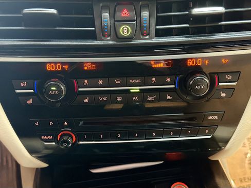 Used 2014 BMW X5 xDrive35d image 24