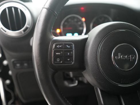 Used 2014 Jeep Wrangler Unlimited Rubicon w/ Dual Top Group AWD/4WD image 17