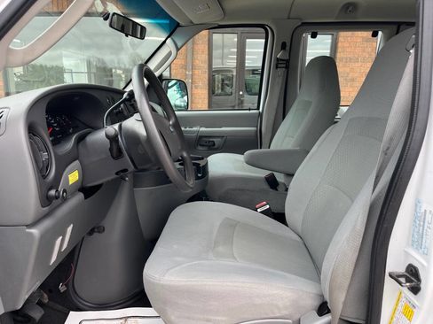 Used 2007 Ford E-350 and Econoline 350 XLT image 11