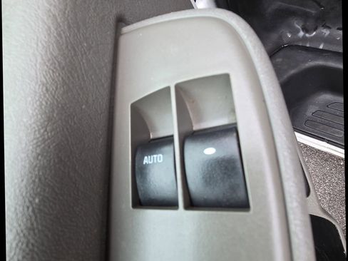 Used 2020 Chevrolet Express 2500 w/ Driver Convenience Package image 18