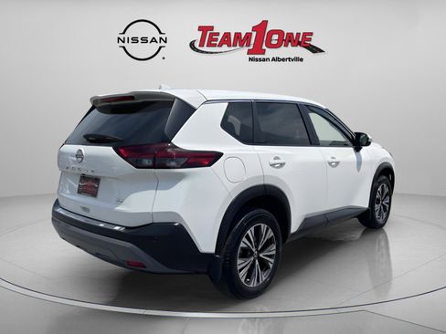 Used 2023 Nissan Rogue SV FWD image 8
