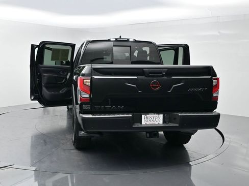 Used 2024 Nissan Titan PRO-4X w/ Pro-4x Convenience Package AWD/4WD image 28