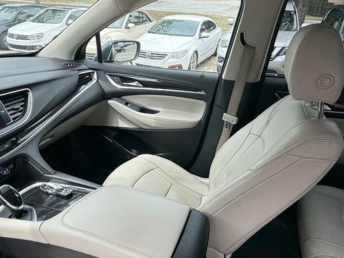Used 2019 Buick Enclave Essence FWD image 48
