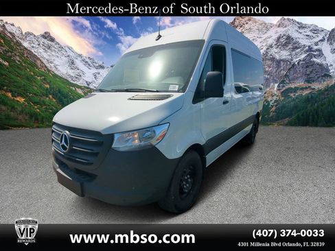 Used 2024 Mercedes-Benz Sprinter 2500 image 19