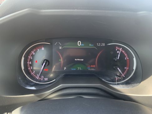 Used 2024 Toyota RAV4 LE image 20