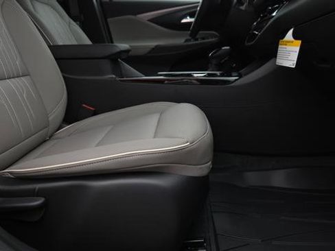 New 2026 Buick Envista Avenir image 17