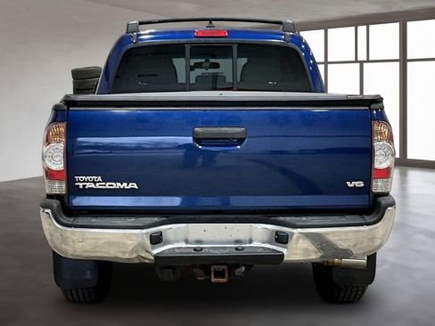 Used 2015 Toyota Tacoma 4x4 Double Cab w/ TRD Off-Road Package image 4