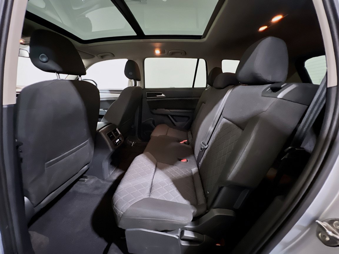 Used 2018 Volkswagen Atlas Launch Edition FWD image 17