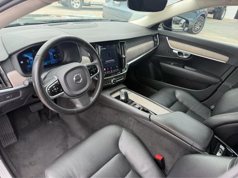 Used 2023 Volvo S90 B6 Plus AWD/4WD image 17