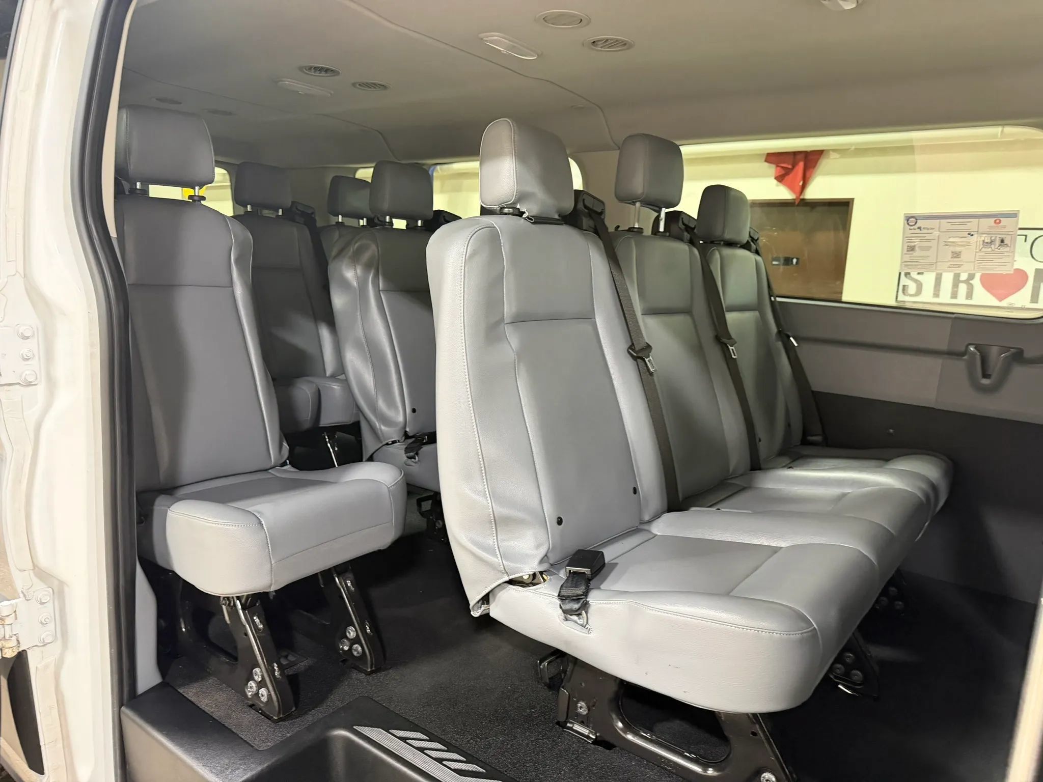 Used 2019 Ford Transit 350 XL RWD image 28