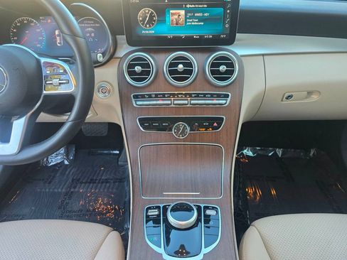 Used 2020 Mercedes-Benz C 300 4MATIC Sedan image 29
