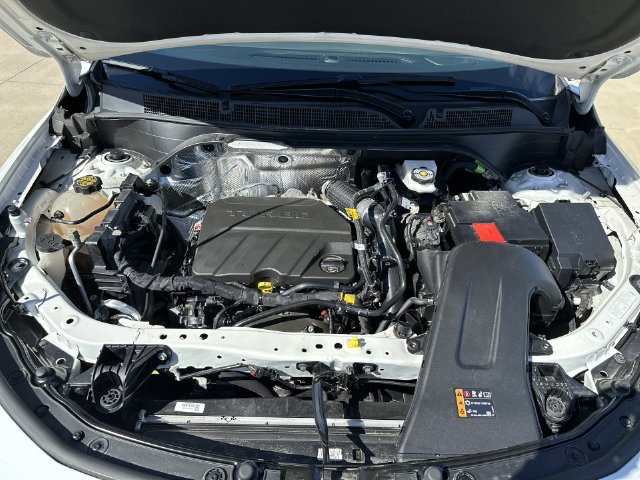 Used 2025 Buick Envista Sport Touring w/ Convenience I Package FWD image 21