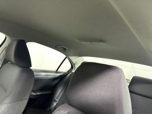 Used 2016 Volkswagen Jetta S image 12